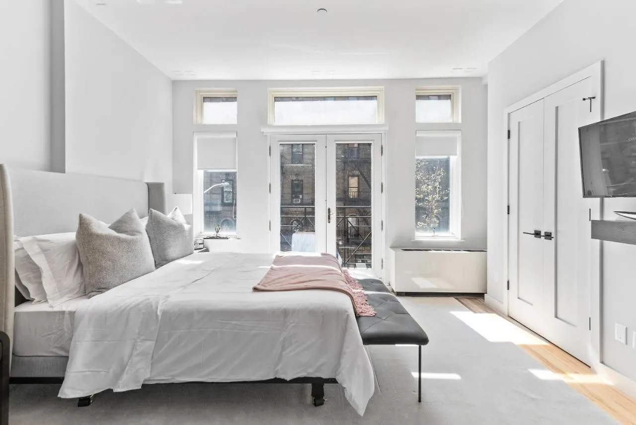 Prázdninový dům Vila Luxe Studio Apt With Charming Juliet Balcony New York