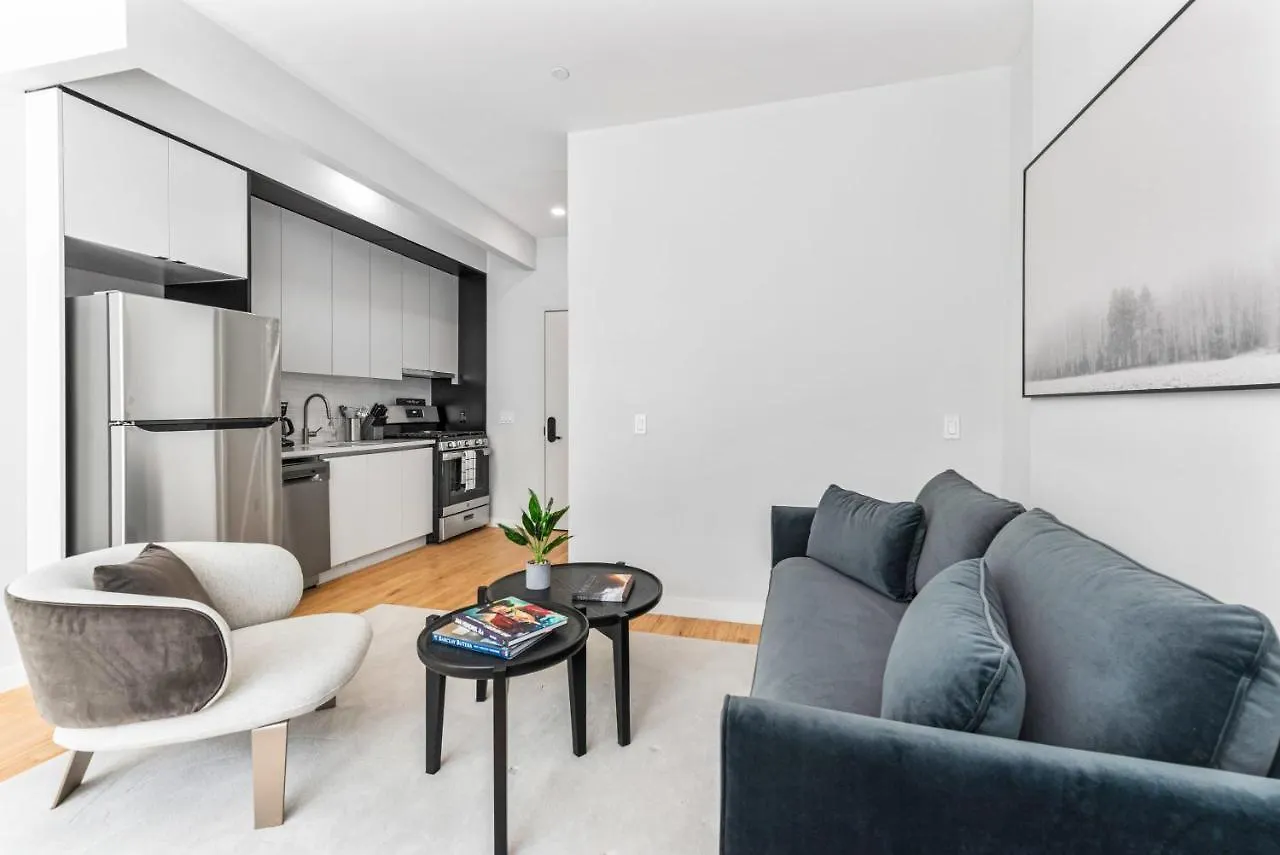 Vila Luxe Studio Apt With Charming Juliet Balcony New York 0*,  USA